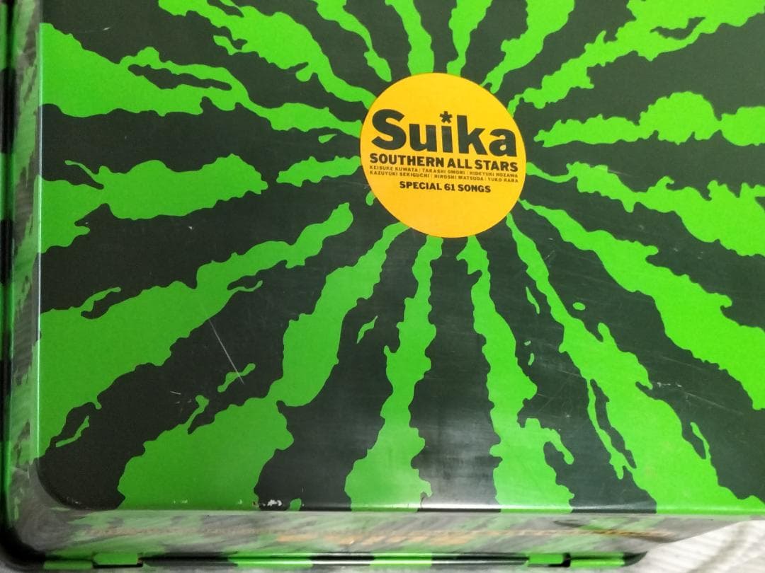 サザンオールスターズ すいか Suika CD4枚組 缶付 ブックレット1枚欠品