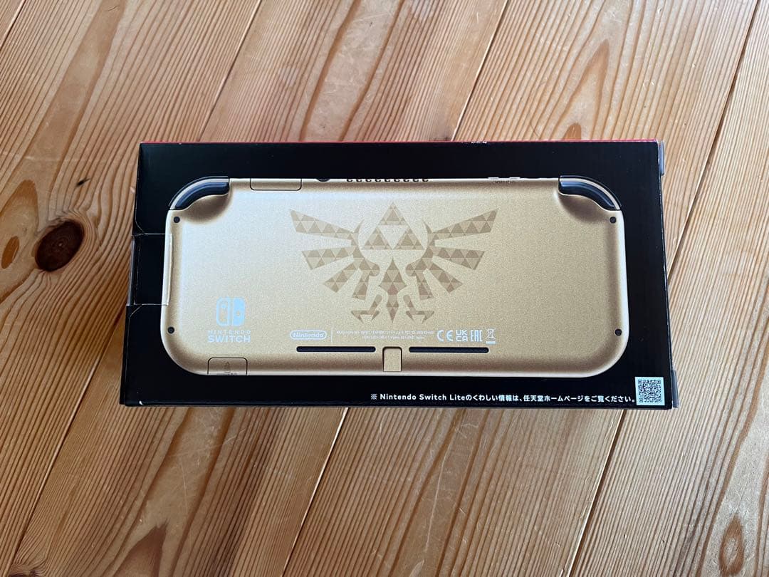 Switch Lite - Hyrule Edition ハイラルエディション