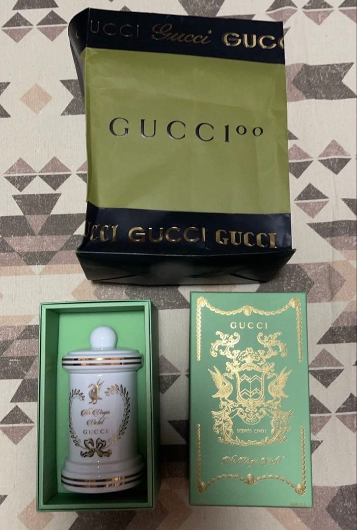 限定品　GUCCI 香り付きキャンドル