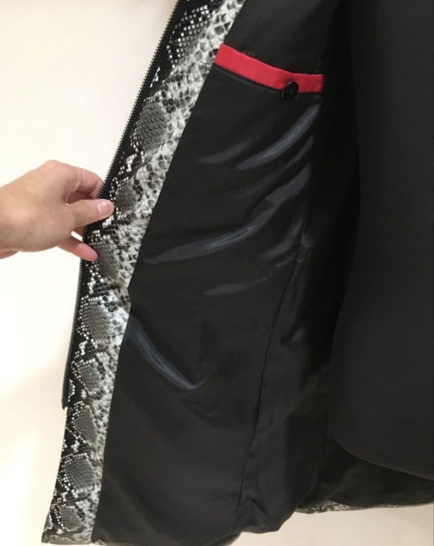 美品♡GARNIER ガルニエ パイソン柄 スネーク ダウンジャケット