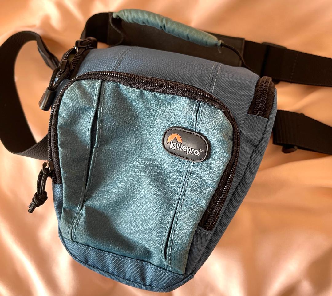 Nikon D3000 / AF-S 18-70mm レンズセット 中古