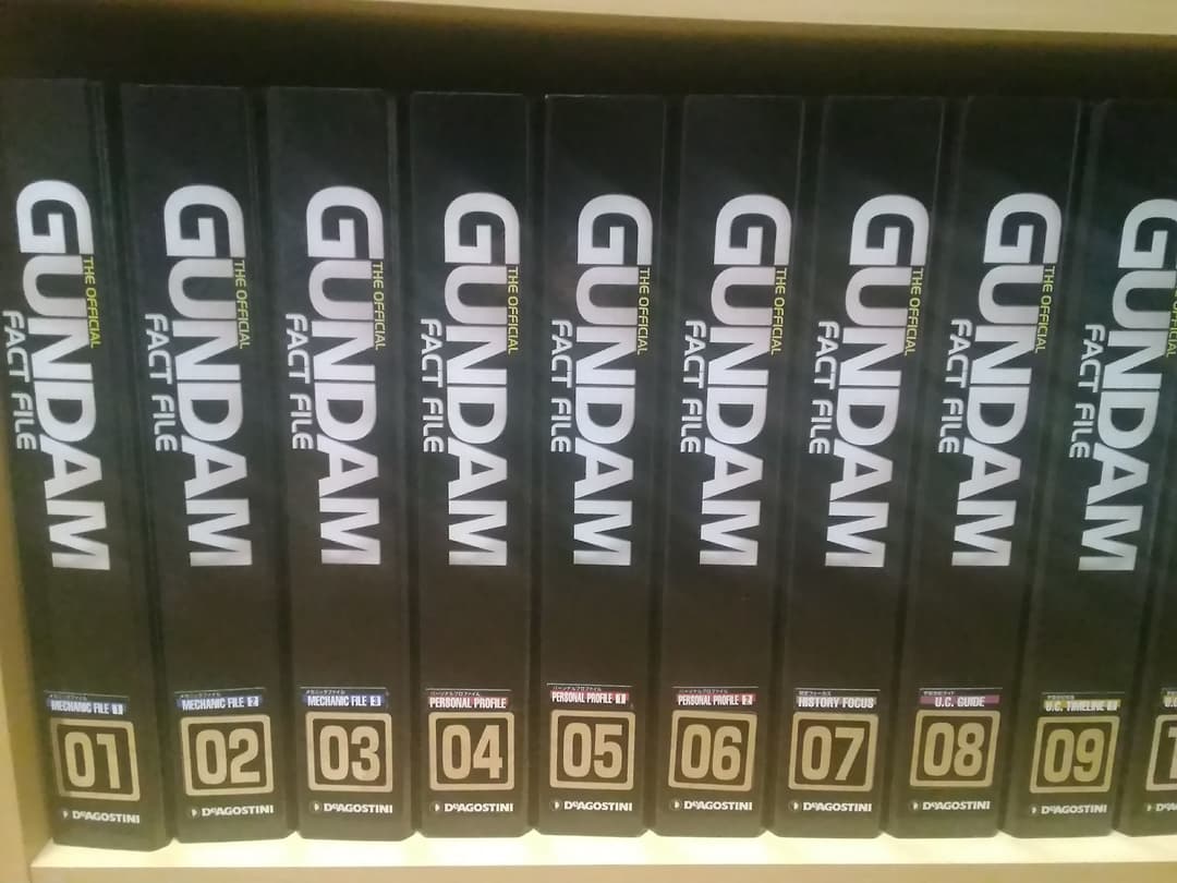 ガンダム　ファクトファイル　全150巻＋索引号　ファイル17冊