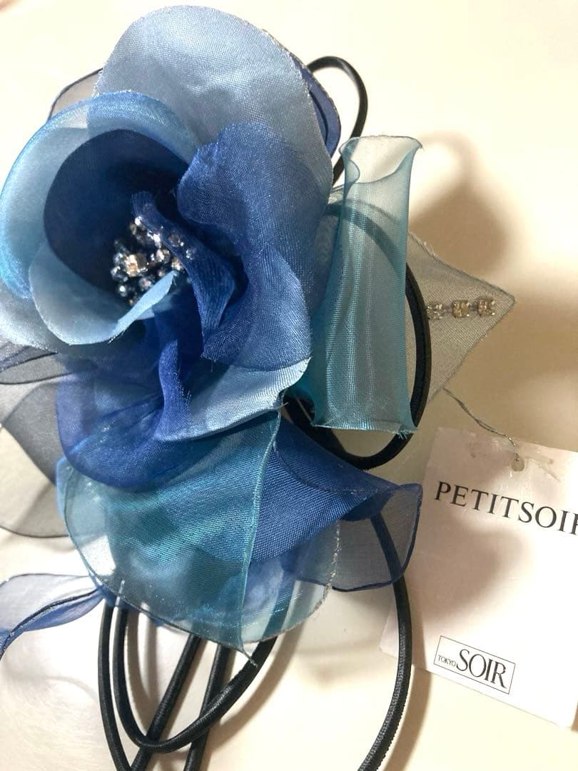 東京ソワール　PETITSOIR 青ネイビーブルー　コサージュ ブローチ　新品