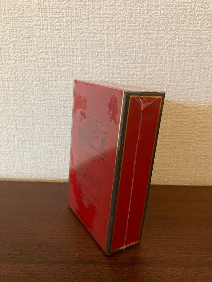 ジバンシー キセリュズルージュ オーデトワレ50ml 廃盤　新品未開封　暗室保管