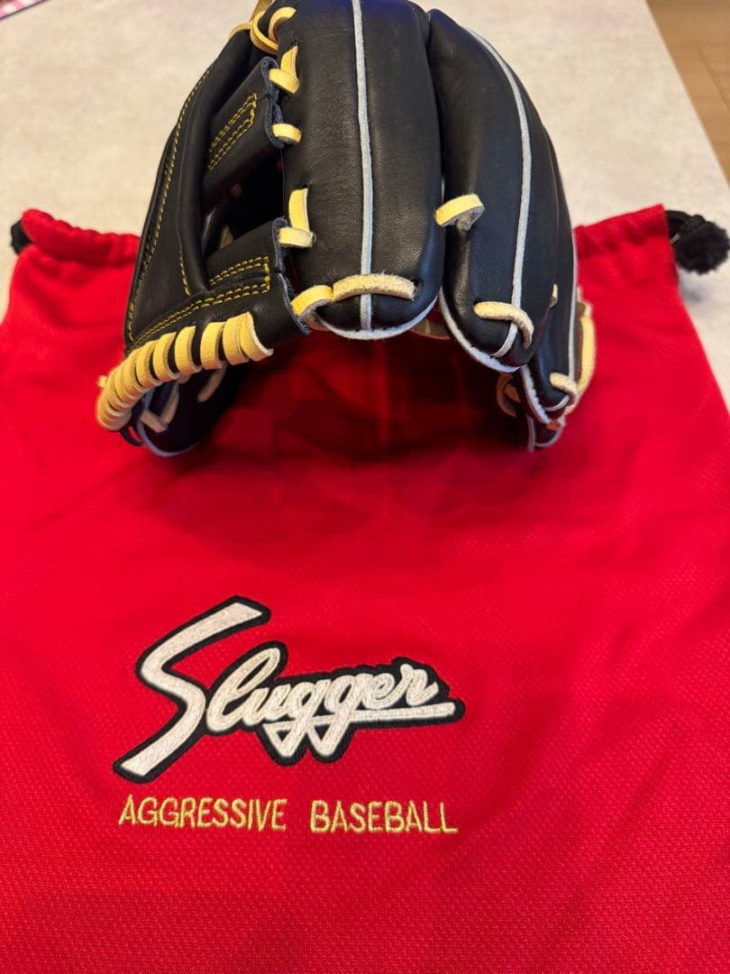 Sluggerスラッガー (D1)軟式グローブ　グラブ袋付