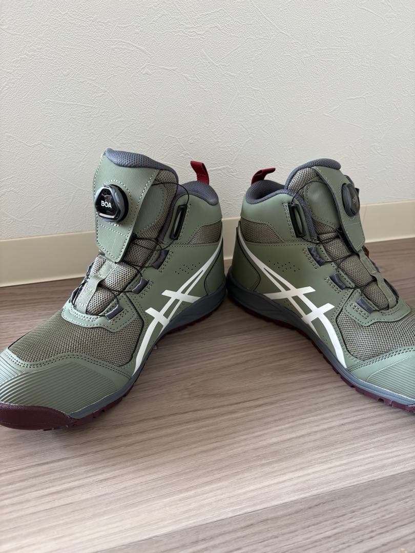 BOA ハイカット安全靴 オリーブグリーン