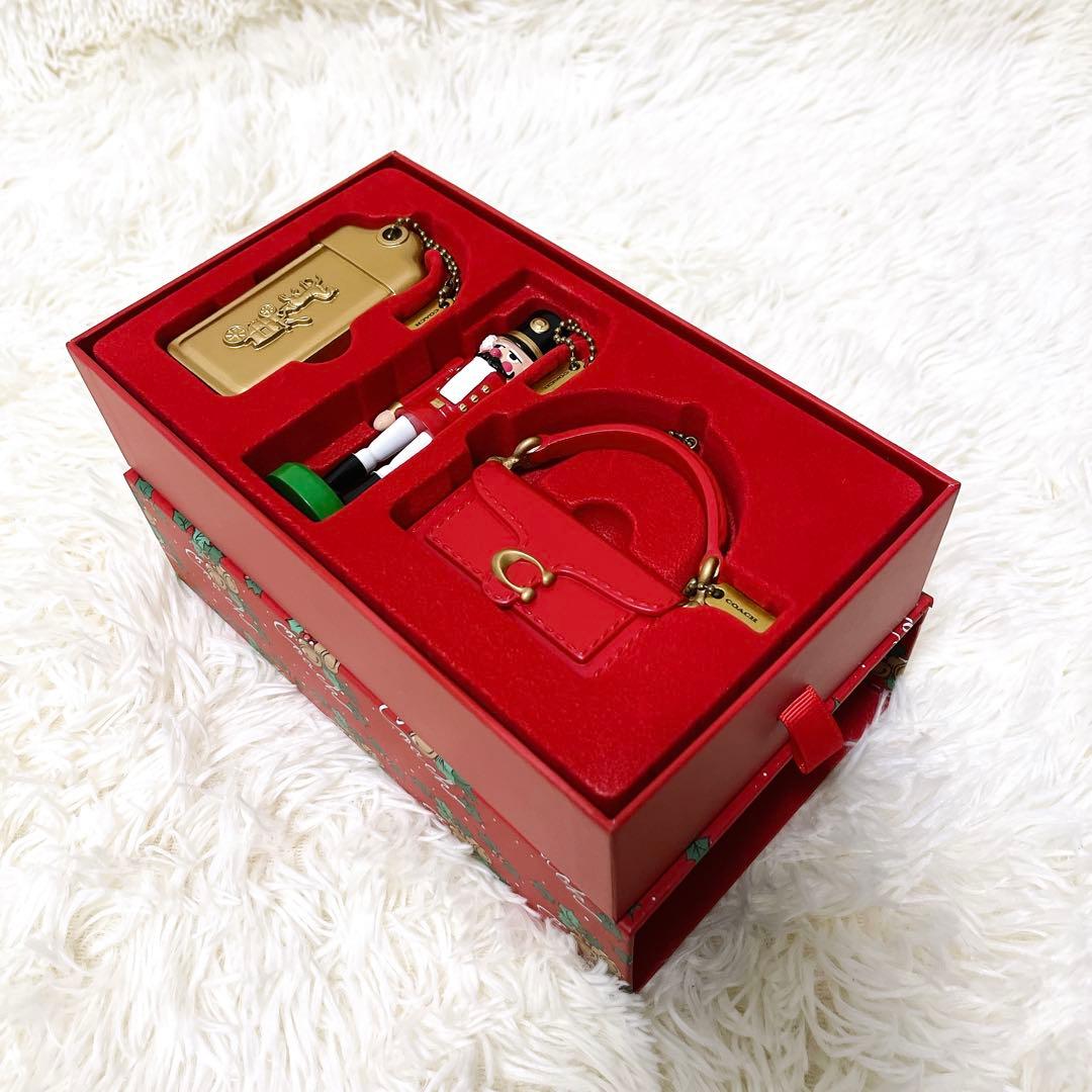 未使用級✨非売品✨COACH コーチ オーナメント チャーム クリスマス