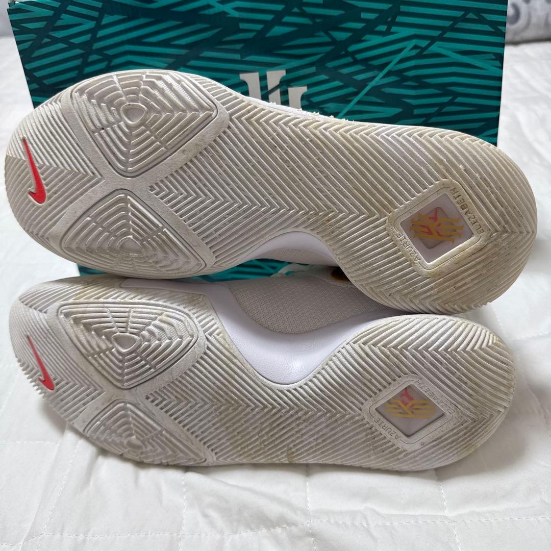 nba サイン入りカイリーアービング