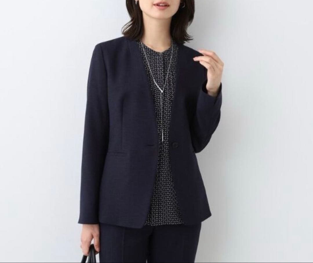 INDIVI 春秋素材スーツ　セットアップ　ネイビー