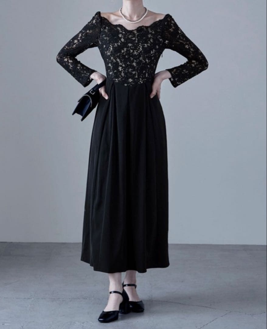 etoll. バレエネックスカラップレースパーティードレス