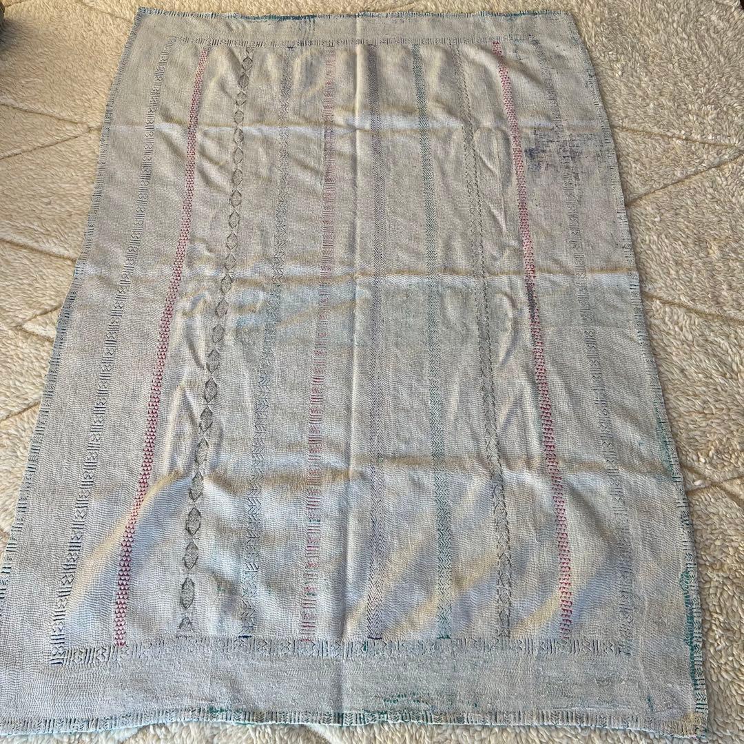 希少価値が高いホワイトカンタ　多様布