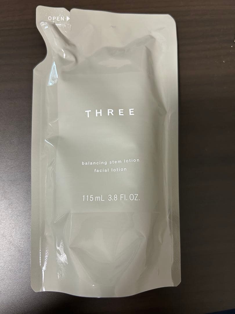 THREE トライアルセット バランシング