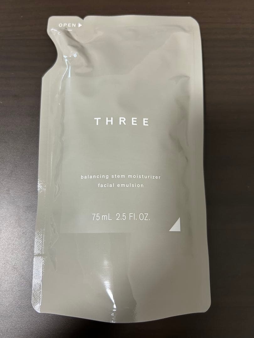 THREE トライアルセット バランシング