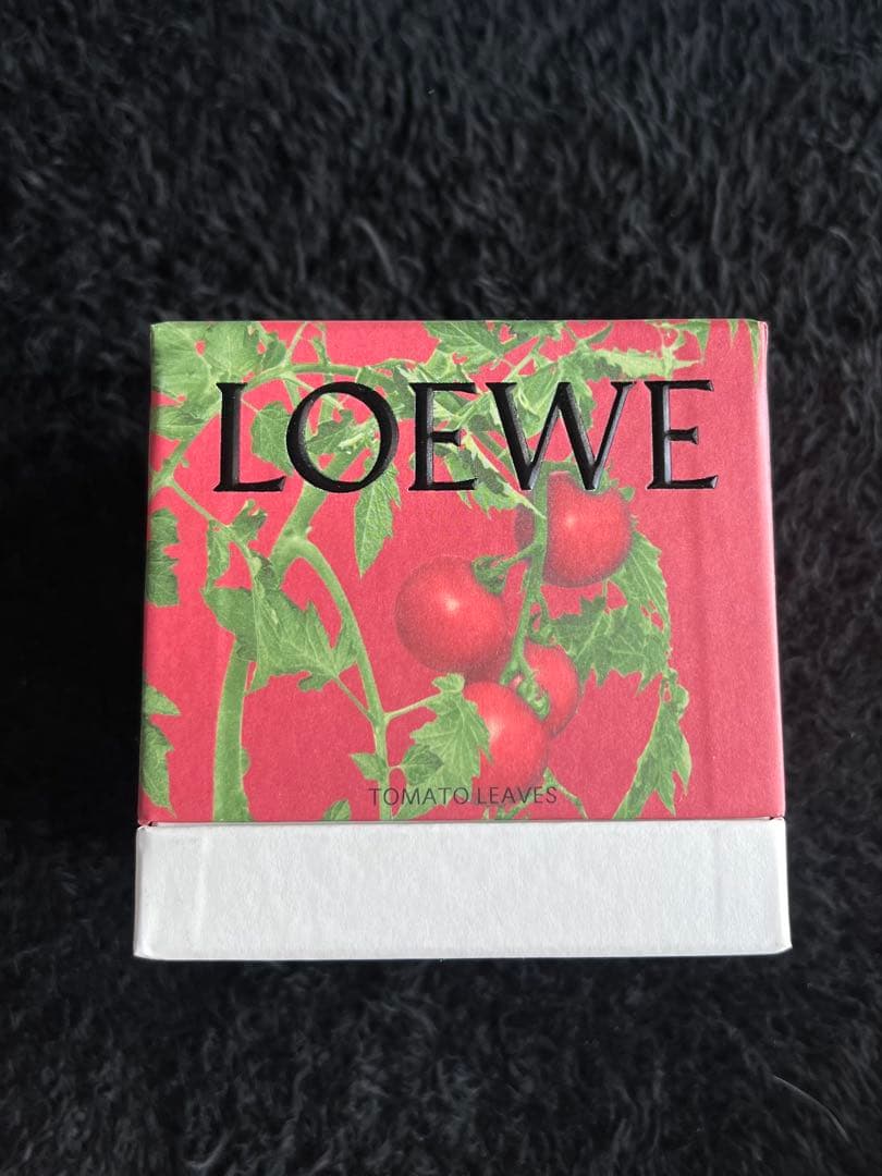 LOEWE トマトの葉 キャンドル