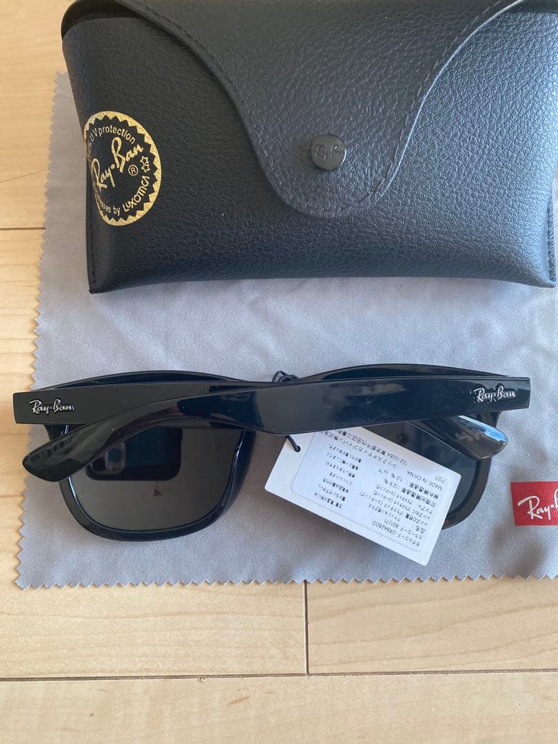 【新品未使用】レイバン　RayBan サングラス【RB4260D】