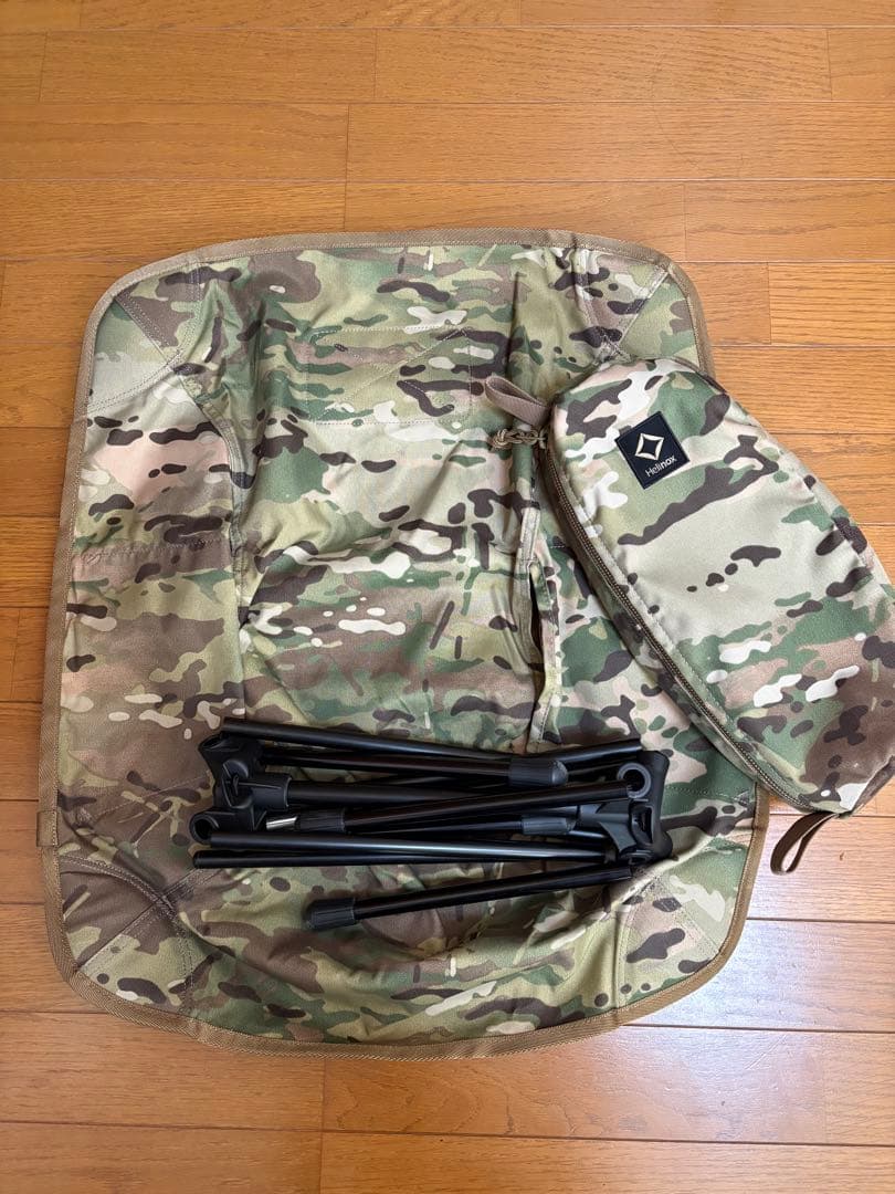 凛　ヘリノックス　タクティカルチェア　マルチカモ