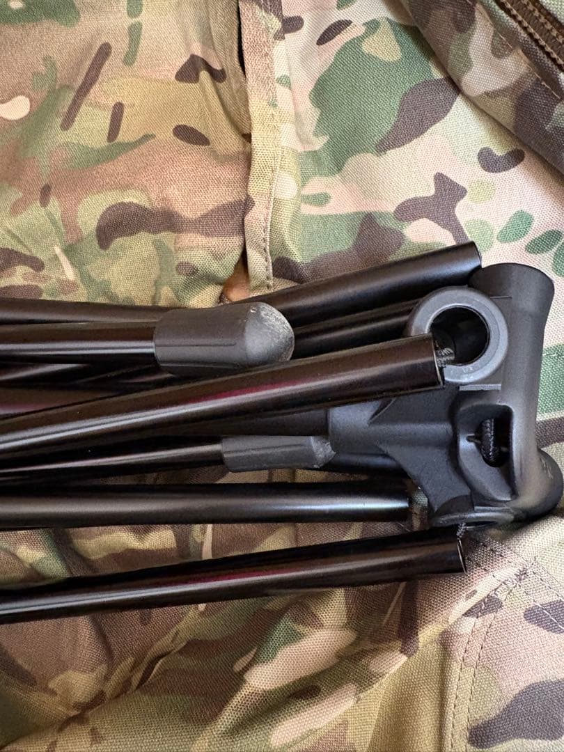 凛　ヘリノックス　タクティカルチェア　マルチカモ