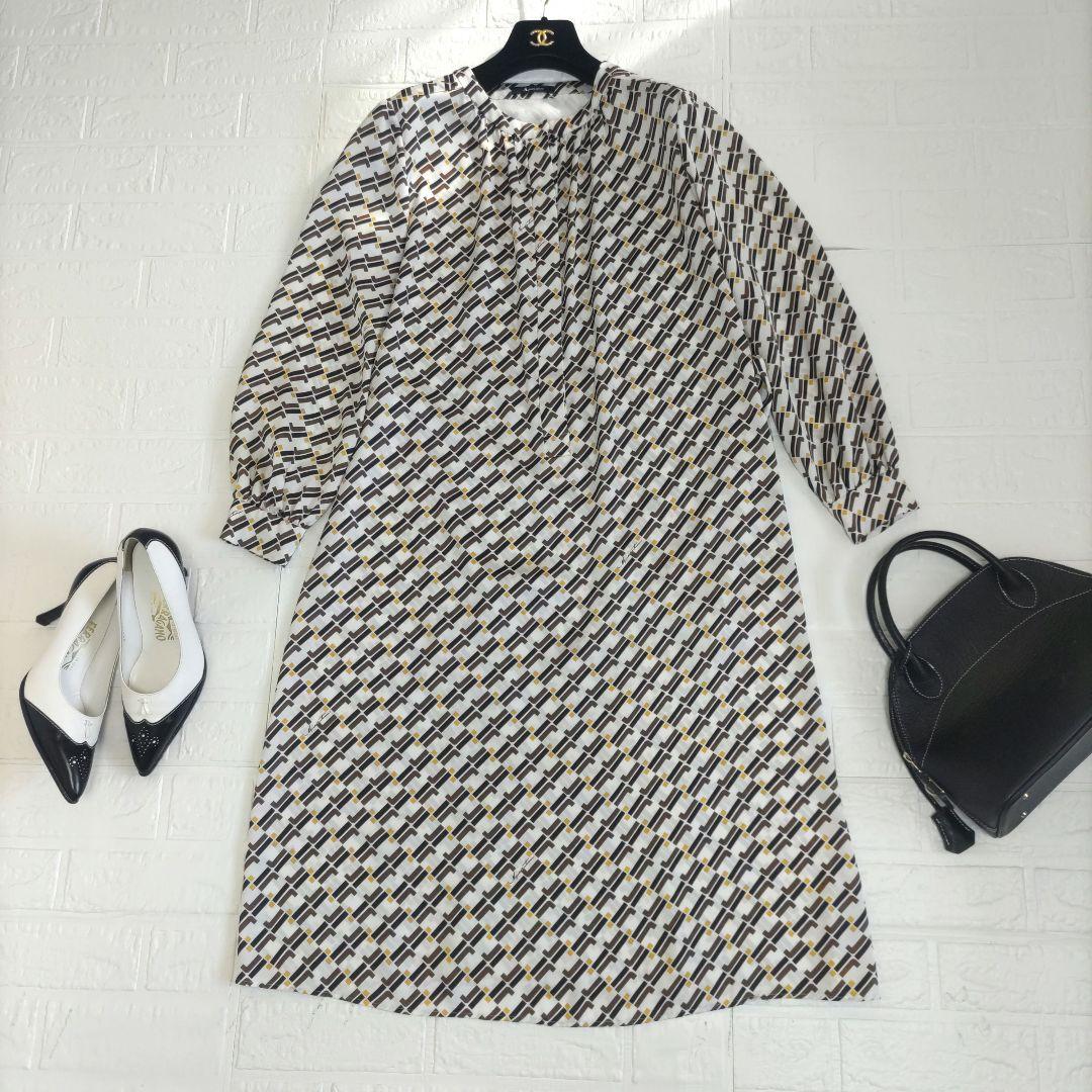 専用✨美品✨Aquascutum　アクアスキュータム　アブストラクトプリント