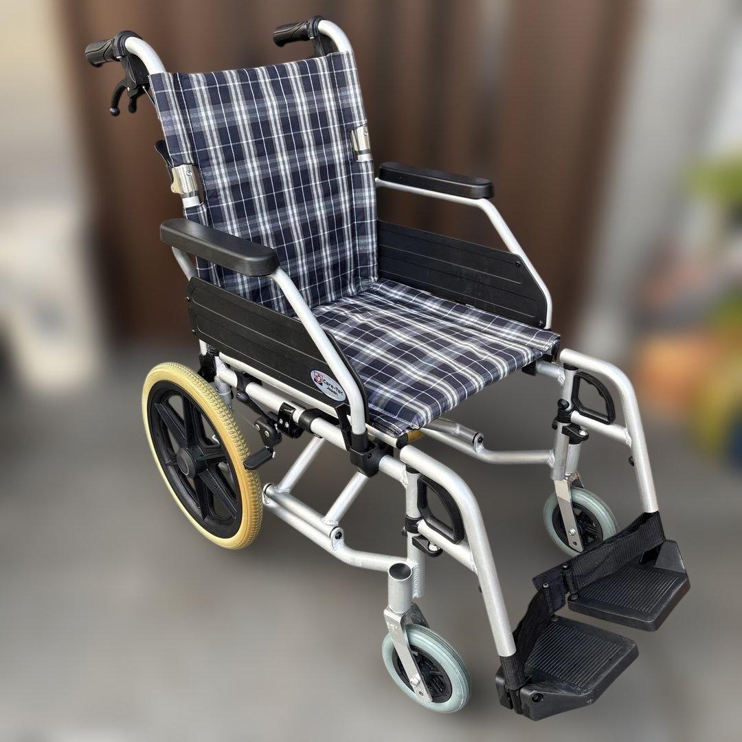 軽量アルミ製チェック柄車椅子　美品