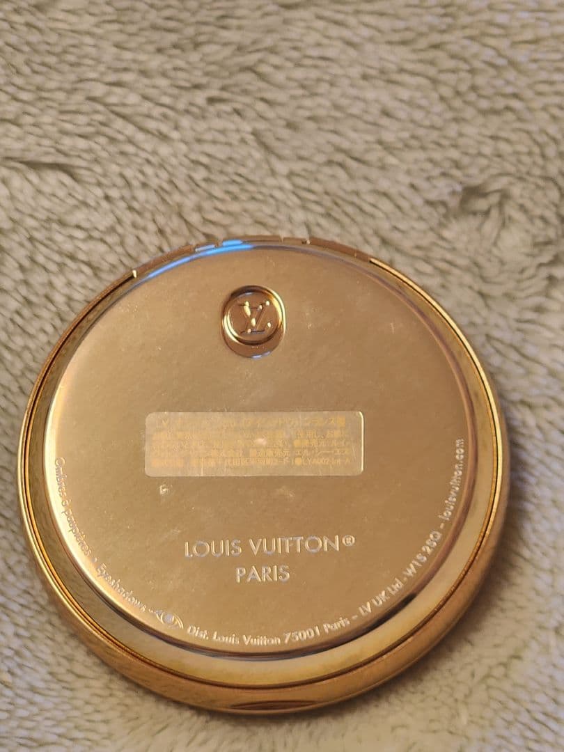 Louis Vuitton オンブル - アイシャドウ　製品番号： LYA002