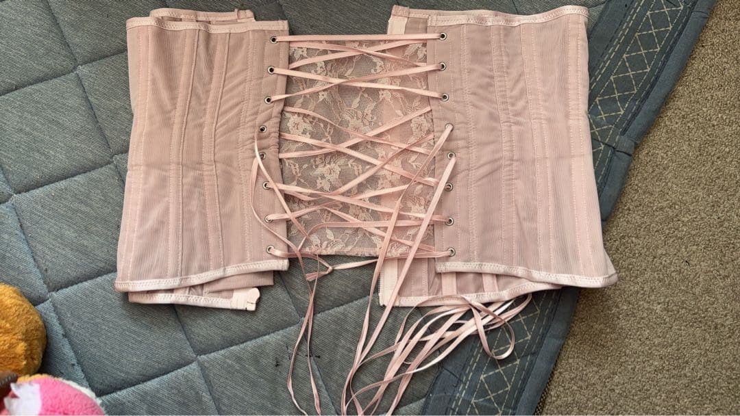 元鈴木さん コルセット