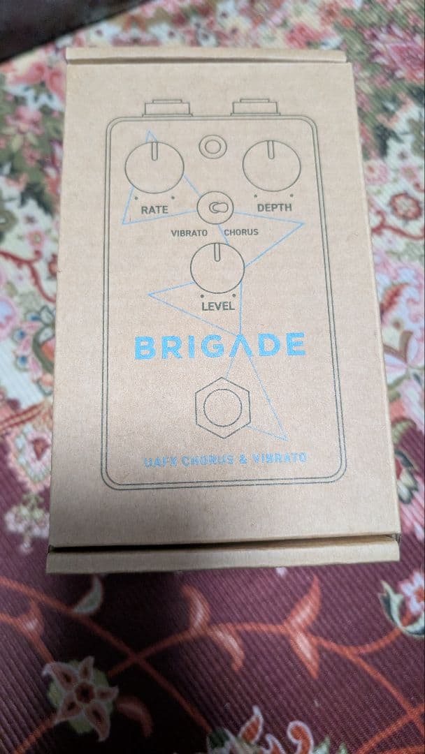 ギター UAFX Brigade Chorus & Vibrato