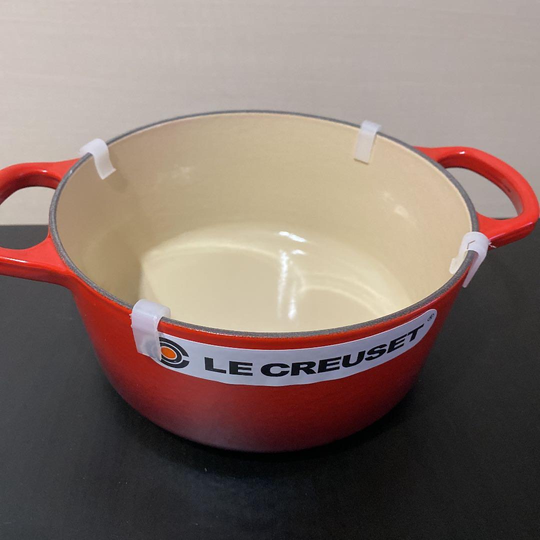 【新品・未使用】ル・クルーゼ シグニチャーココット・ロンド１８ｃｍ