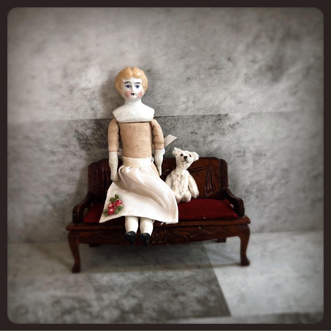 アンティーク　小さなブロンドチャイナヘッドドール ビスクドール