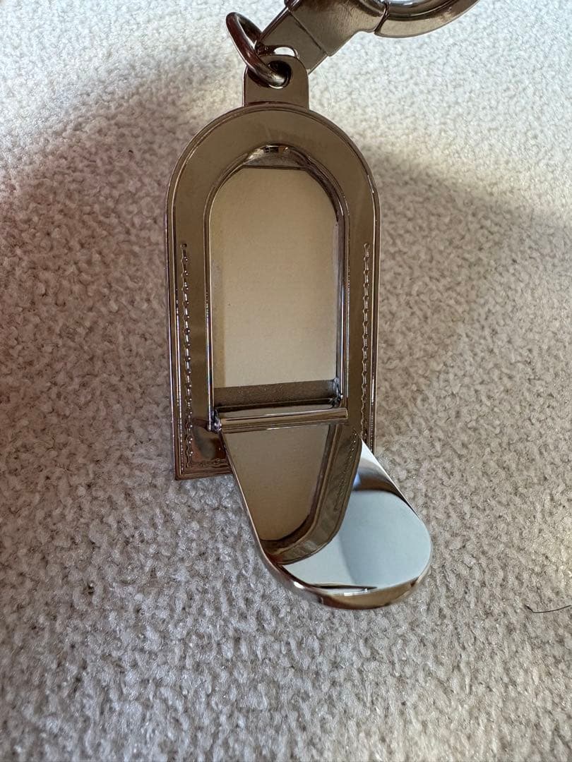 し*も様 VUITTON キーホルダーM9234P