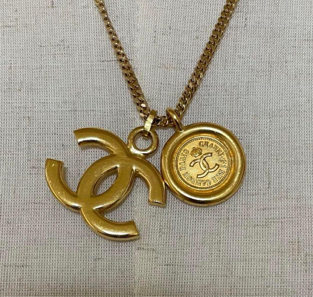 レア！ヴィンテージシャネル⭐︎ゴールドCHANELマーク&メダルチャーム