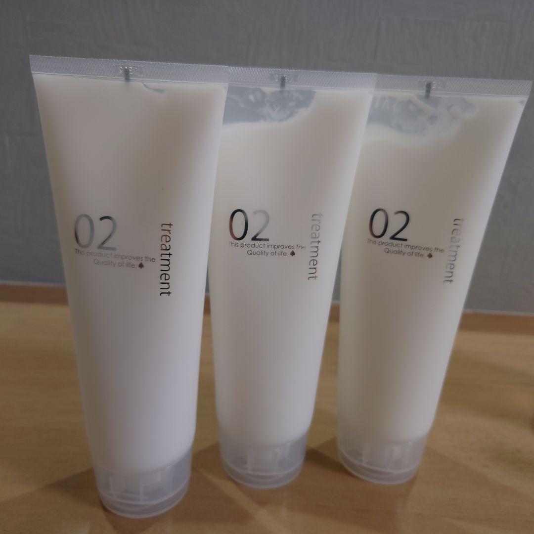 クイーンズバスルーム　ソープシャンプー　トリートメント　ヘアオイル