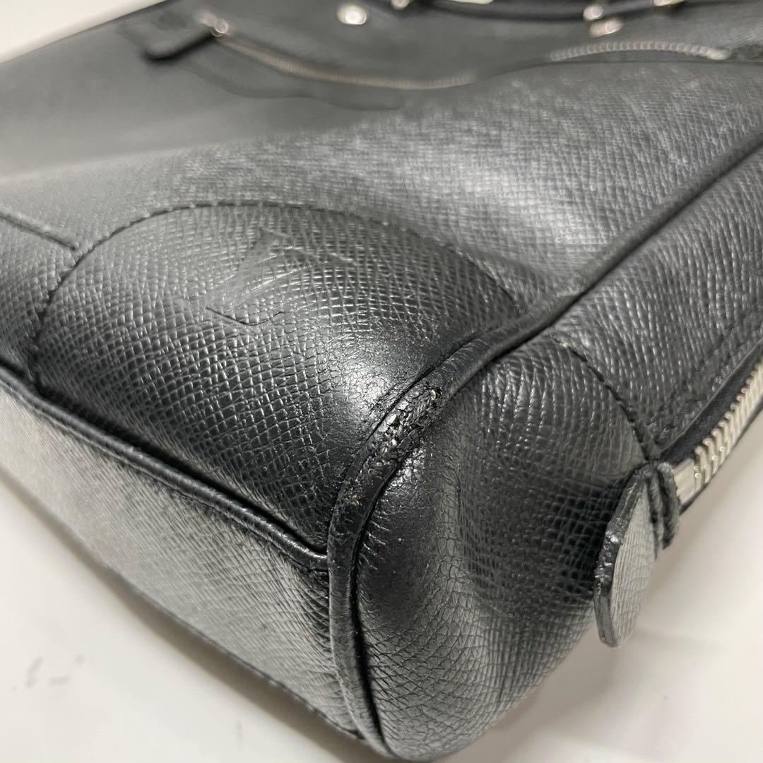 ぽ*け様 Louis Vuitton タイガ・イゴール・ブリーフケース　ビジネス