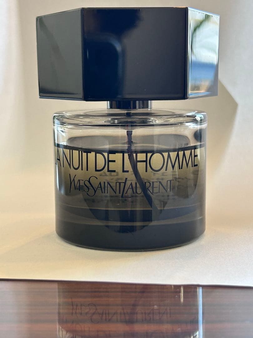 ラニュイドロム　イヴ・サンローラン