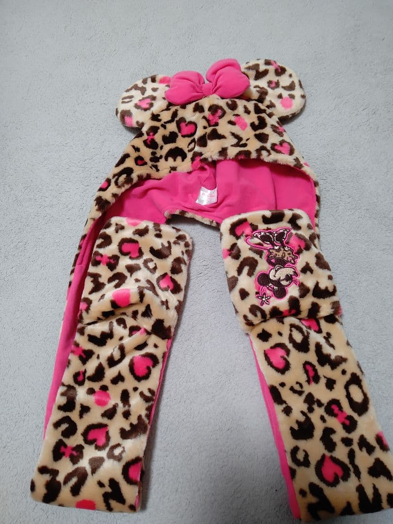 ディズニーミニーパルパルーザヒョウ柄ピンクファンキャップマフラー