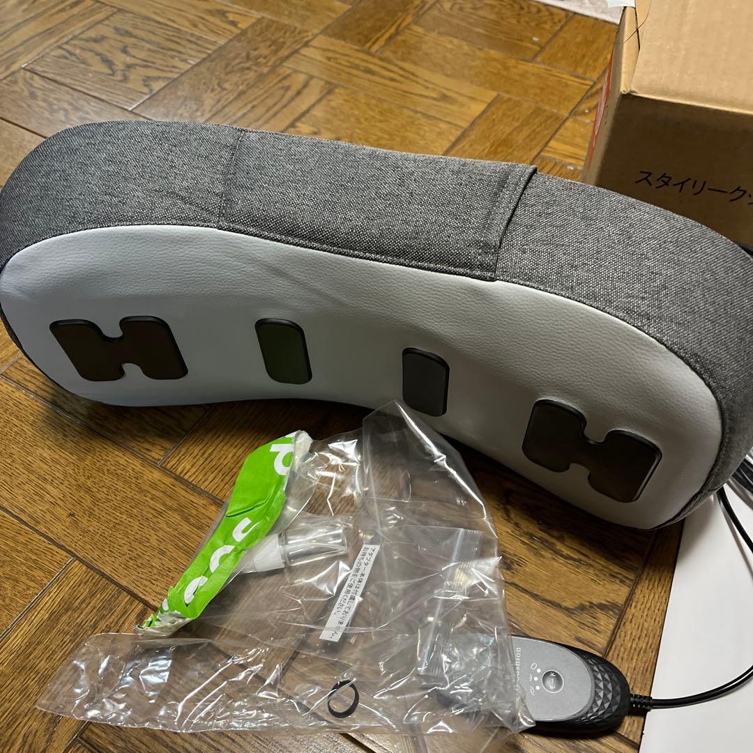 スタイリークッション ほぼ新品