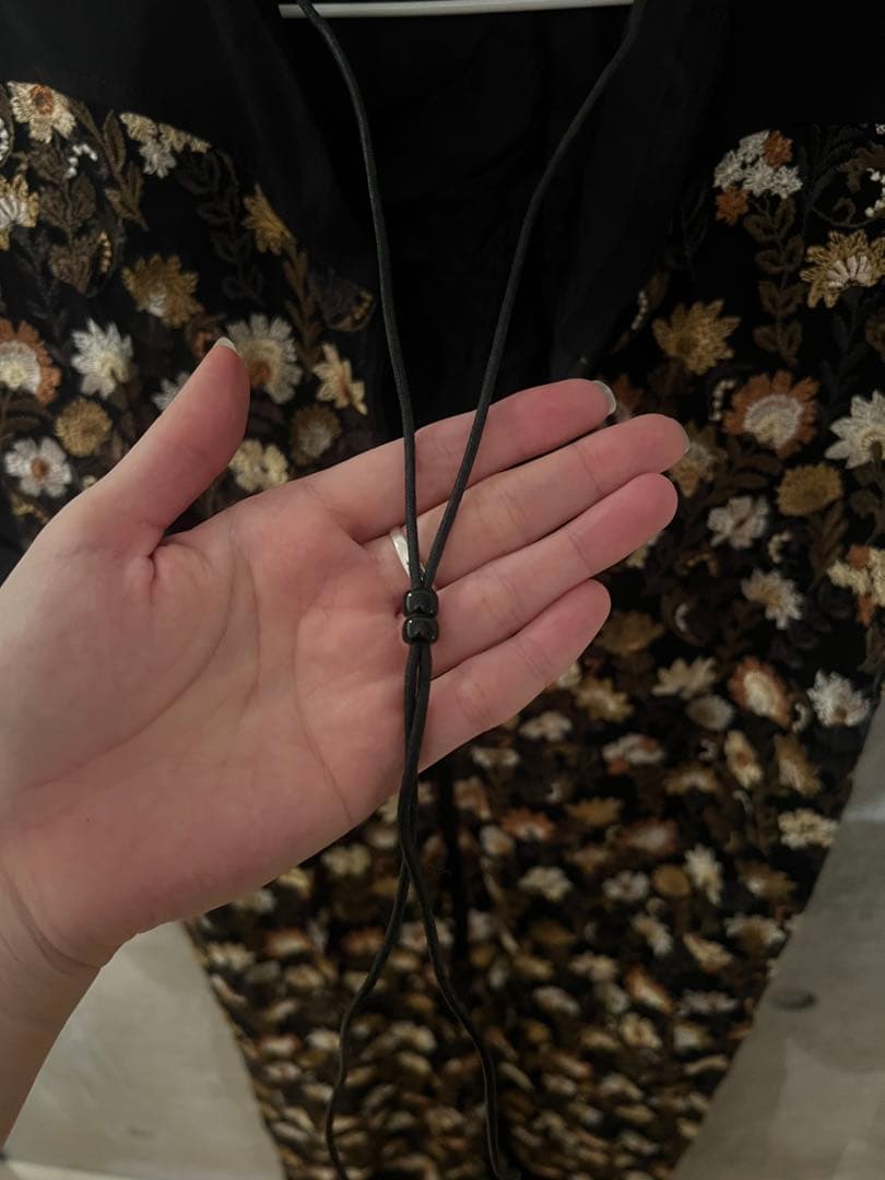 LOKITHO 花柄刺繍ワンピース