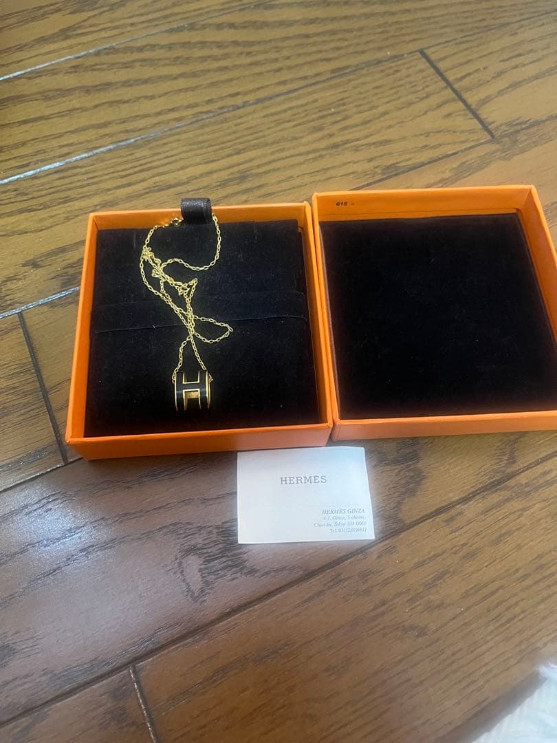 HERMES Hロゴ ネックレス ゴールド