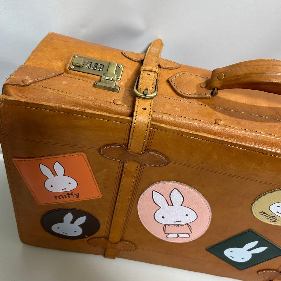希少■ ミッフィー　リーブス　トランクケース　牛革