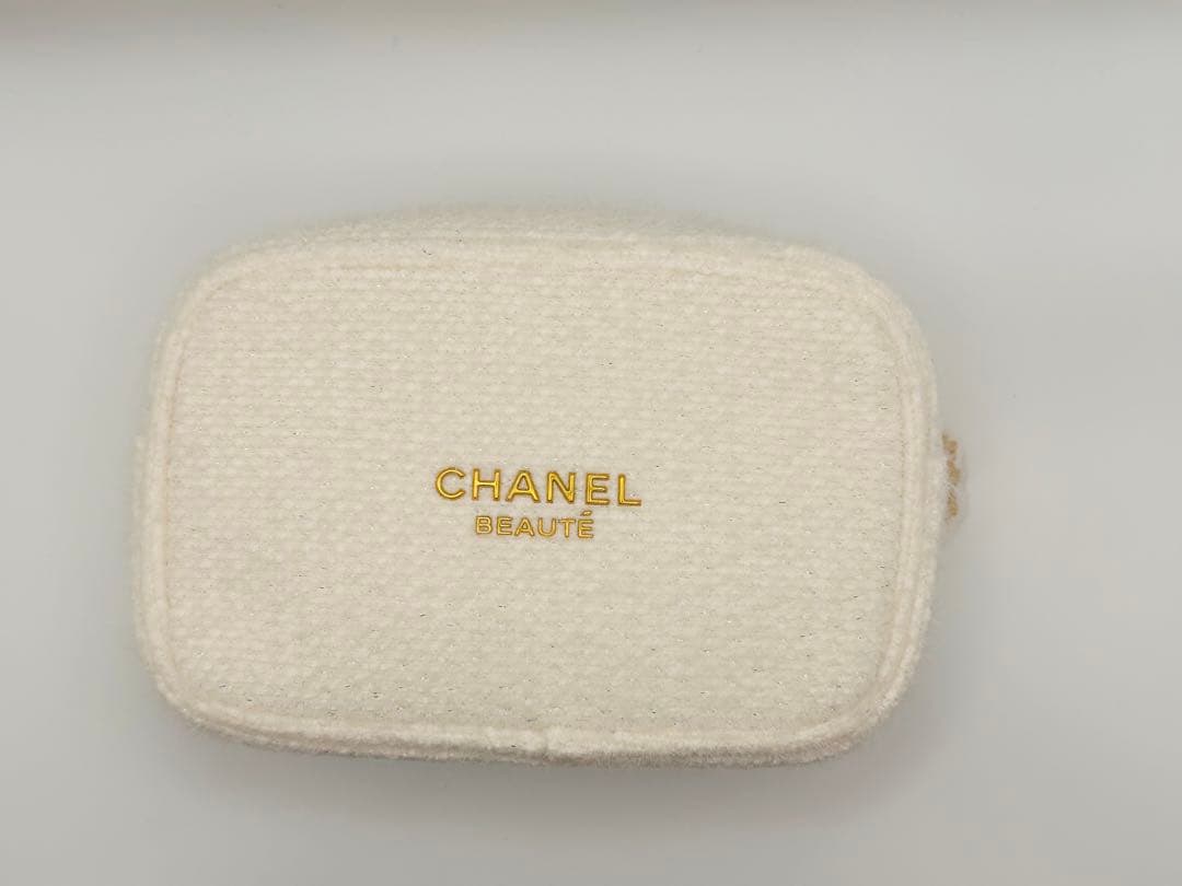 【新品】CHANEL ハンドクリーム&リップクリーム　ポーチ付