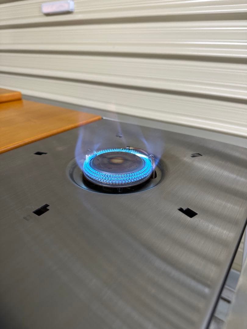 アウトドアテーブルとガスバーナーセット