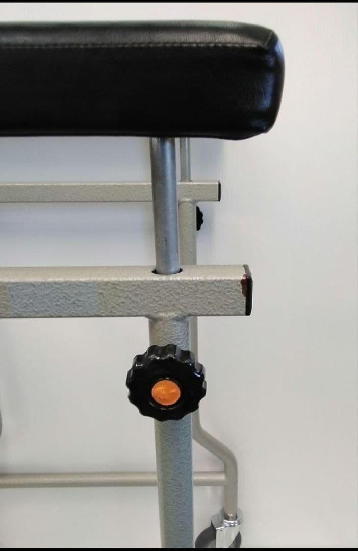 【送料込】歩行器 アルコー3型 中 4輪自在 静音 高さ無段階調整 室内歩行器