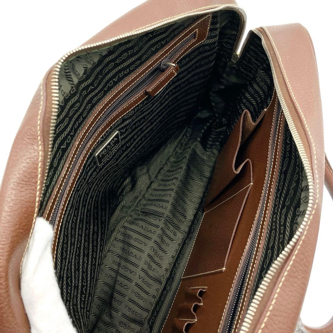 【PRADA】ビジネスバッグ　レザー　ゴールド金具　ブラウン　三角ロゴプレート