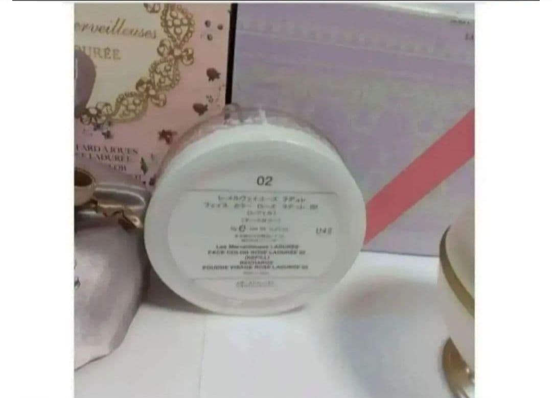 レ・メルヴェイユーズ ラデュレ　チーク ・ポット