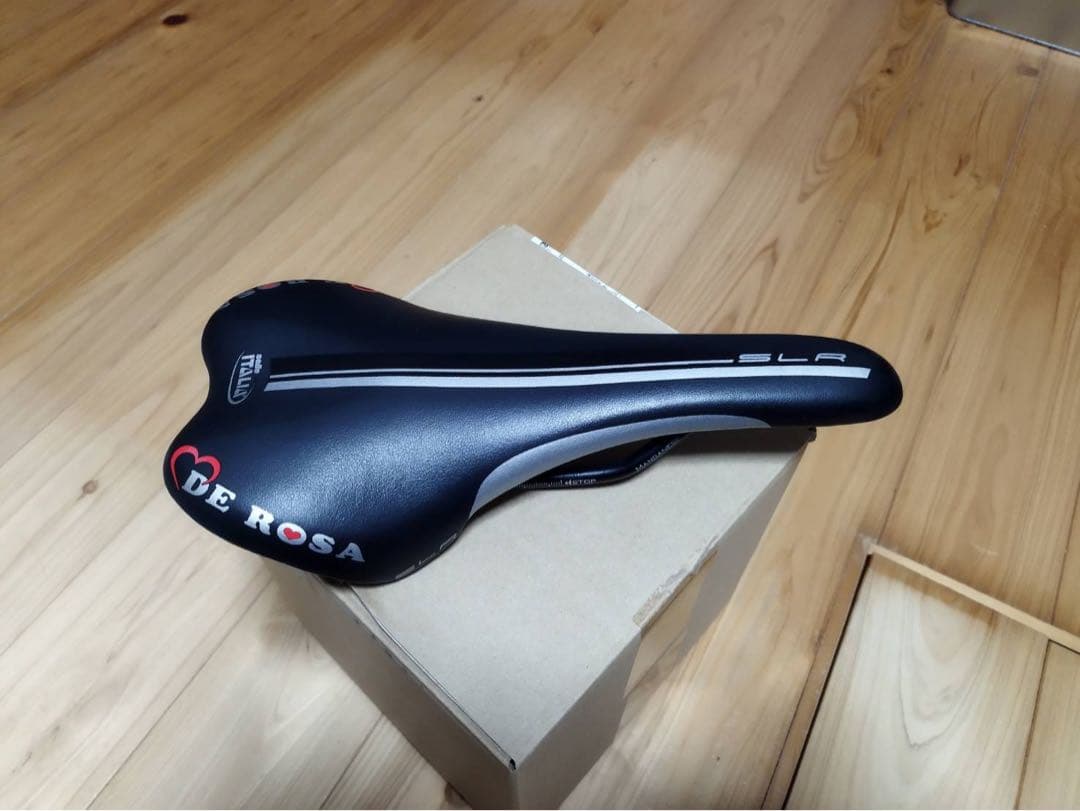 ロードバイク サドル デローザ セライタリア