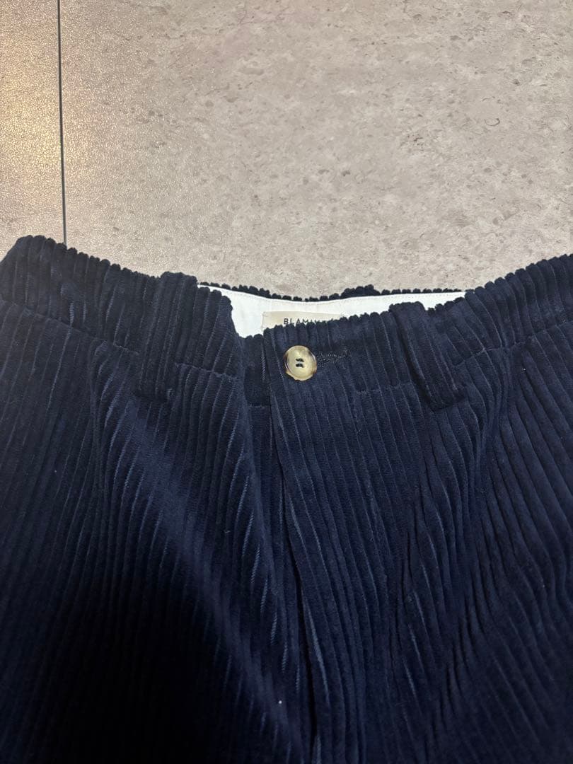 美品　BLAMINK コーデュロイパンツネイビー