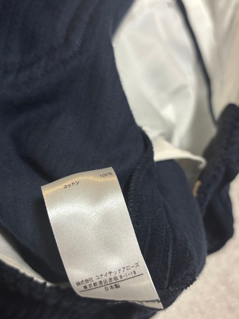 美品　BLAMINK コーデュロイパンツネイビー