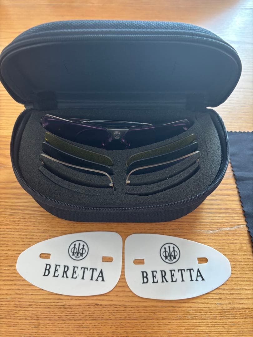 ゆーじぃー　射撃シューティングBERETTA サングラス 交換レンズ付き