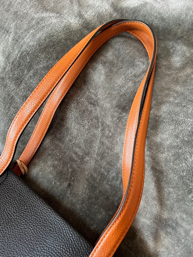 MARC JACOBS トートバッグ 黒/白/茶 値下げ