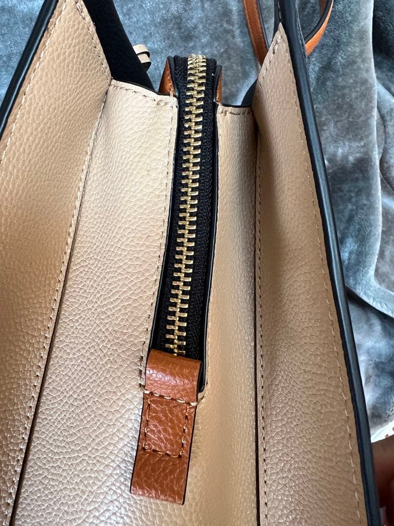 MARC JACOBS トートバッグ 黒/白/茶 値下げ