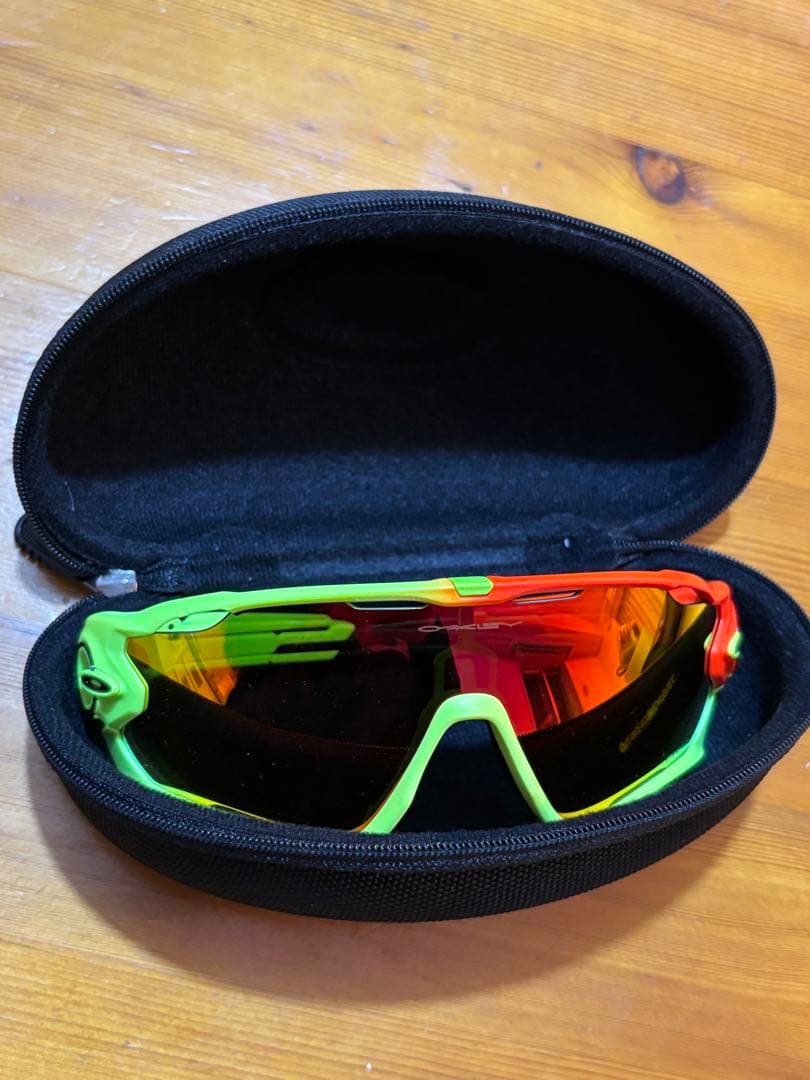 オークリー Jawbreaker